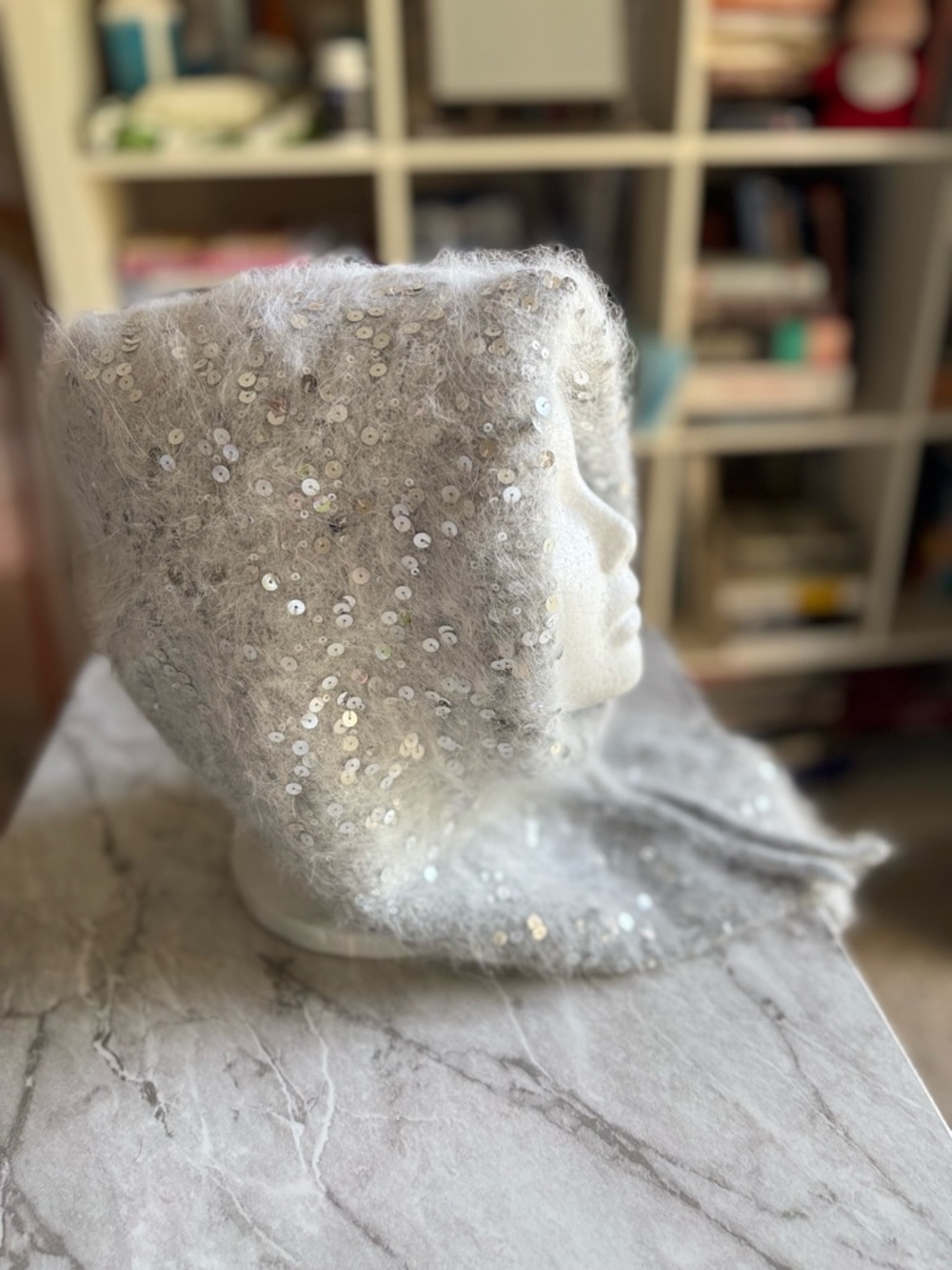 NWOT LE PETIT AGNEAU Sequin Detail Gray Hood Scarf Cashmere & Angora O/S - Picture 12 of 13